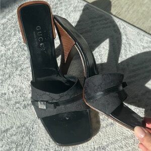 Gucci Black Open-Toe Slide Mules with Logo Plaque